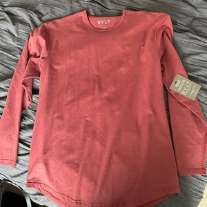 BYLT Mens size L maroon drop cut long sleeve